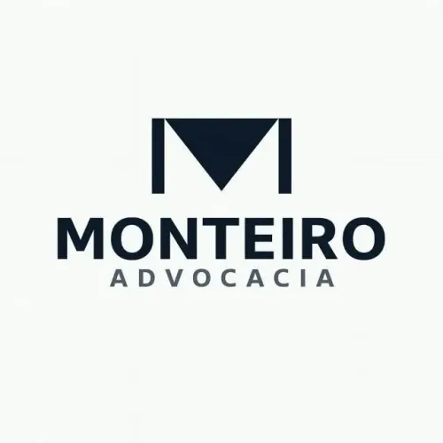 Contrata estagiária de Direito a partir do 1° semestre
