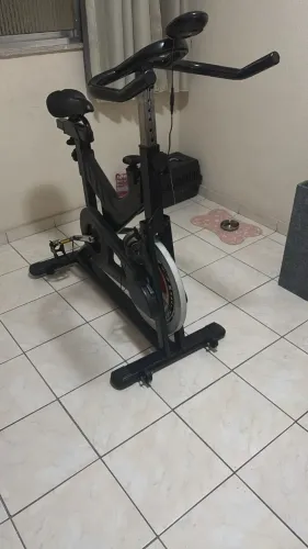 Bicicleta de Spinning Profissional Tornado Roda de Inércia 20kg