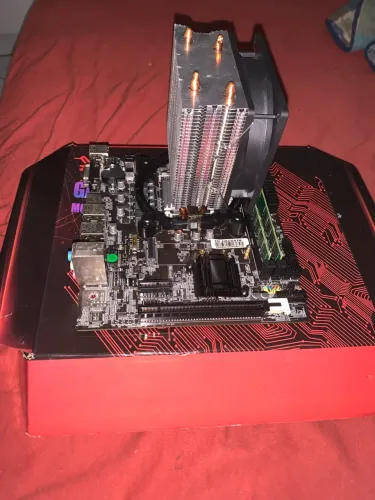 VENDO KIT Placa Mae H61 + i5-2400 + 16gb RAM DDR3