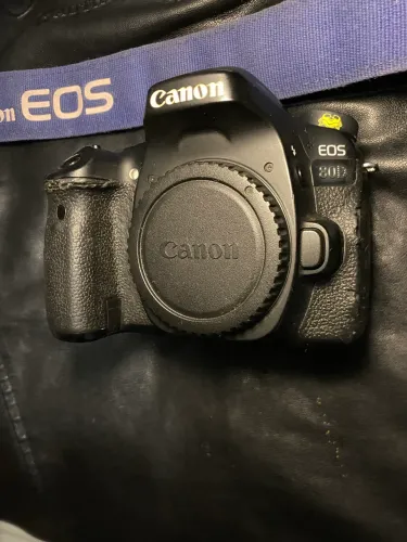 CÂMERA FOTOGRÁFICA 80D PROFISSIONAL CANON