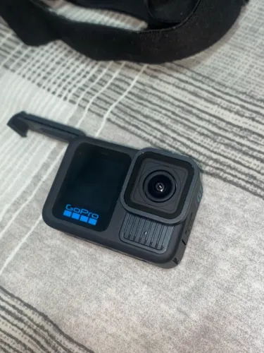 GOPRO HERO 13 BLACK + CARTÃO DE MEMÓRIA 128 GB + ACESSÓRIOS