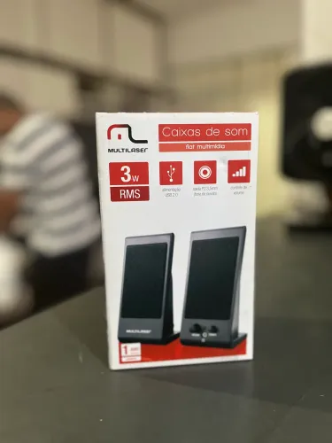 Caixa de som MULTILASER- funcionando
