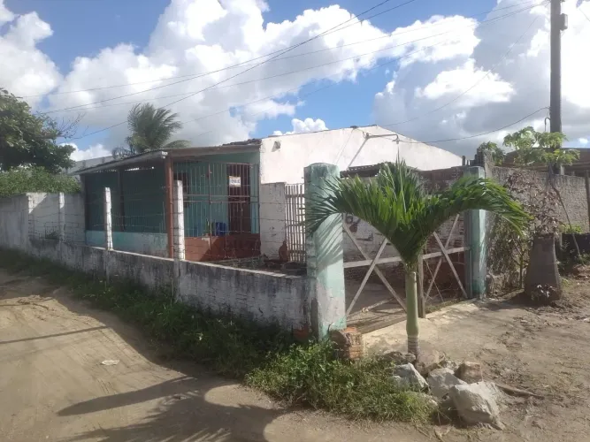 Vende-se casa valor negociável surubim/PE