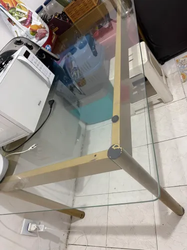 Mesa de vidro seis cadeiras