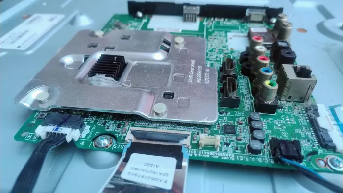 PLACA PRINCIPAL DA TV LG 43UH6100 4K 200 Reais