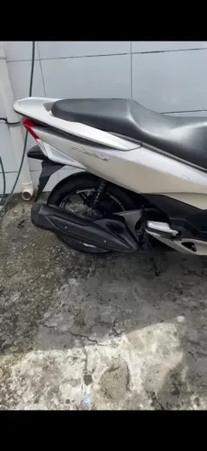 PCX prata toda revisada nada a fazer