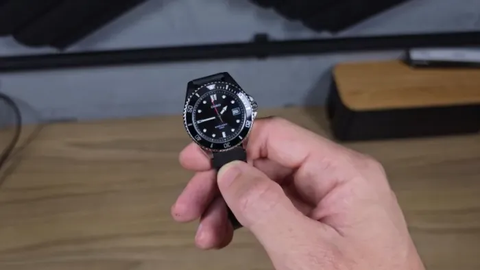 Relógio Casio MDV-10 - Baby Duro 38mm