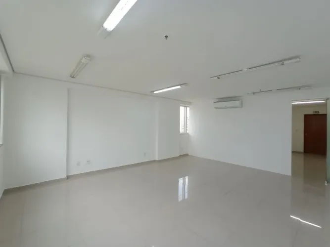 Sala, 73m² - venda por R$ 590.000 ou aluguel por R$ 3.500/mês - Centro - Juiz de Fora/MG