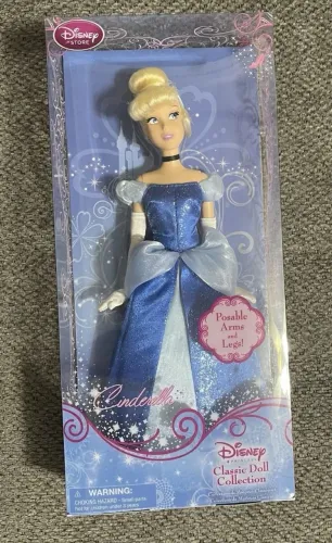 BONECA BARBIE CINDERELA DISNEY STORE ( JOELHO ARTICULADO) NOVA LACRADA