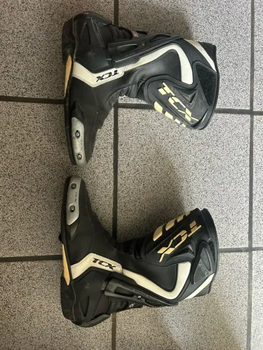 Bota de moto esportiva TCX