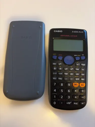 Calculadora científica CASIO 82ES PLUS