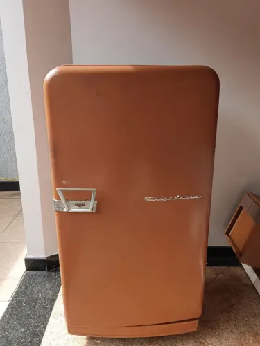 Geladeira Frigidaire Anos 50 Funcionando Vintage Retrô Antiga