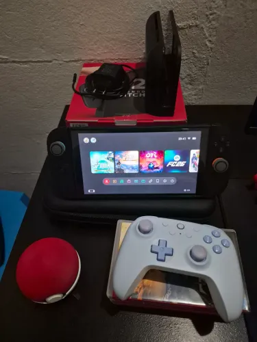 Nintendo Switch 2 - Usado2 meses + 5 jogos + controle 8Bito + cartão Express Sd + Kit Prot