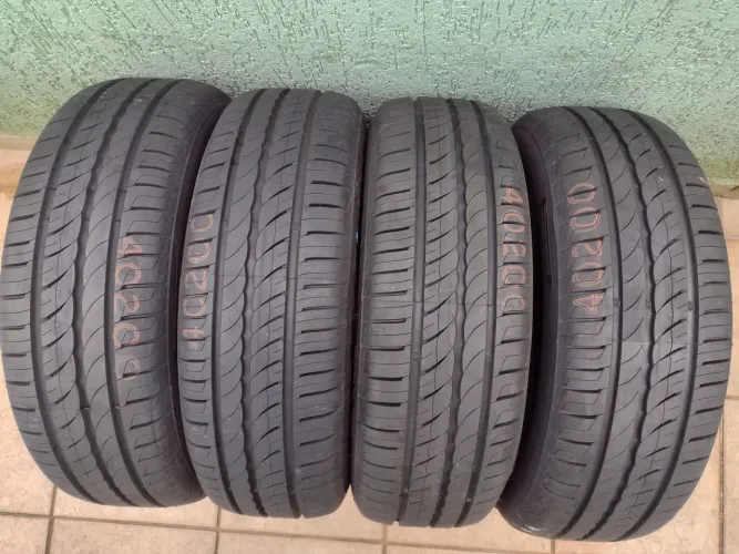 Jogo de Pneus PIRELLI P1 185/60 R15 Com Rodas ORIGINAIS Fiat 4X98 "NOVOS SEM USO".<br>