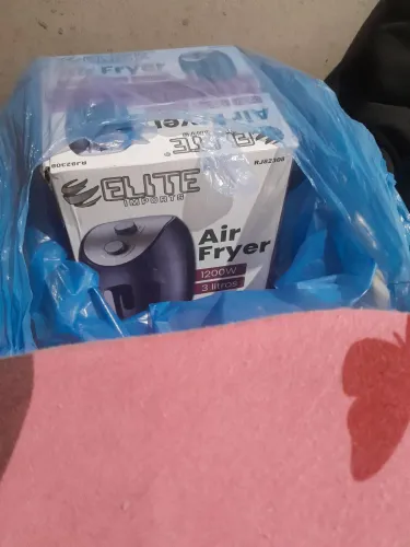 Airfryer 1200 V 3 litrios marca elite novo na caixa