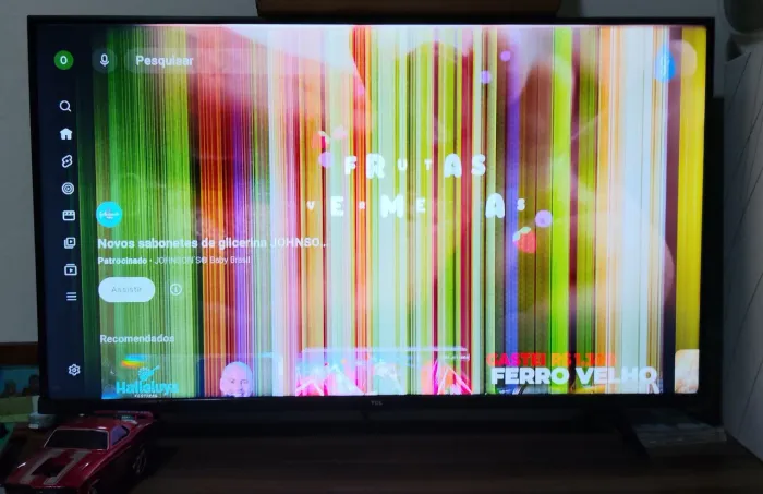 Tv TCL 43 polegadas com defeito na tela