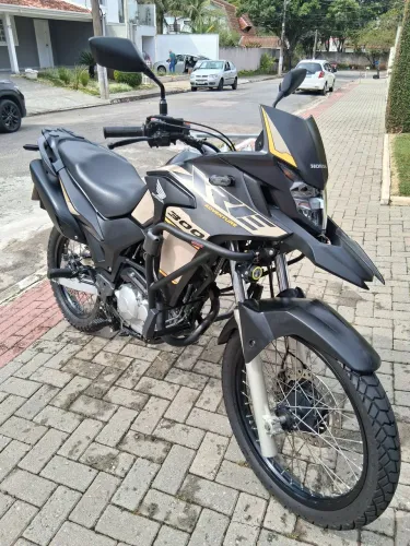 Vendo XRE 300 ABS 2022