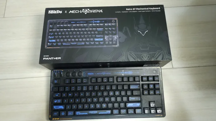 Teclado 8BitDo Retro 87 Mecha Break