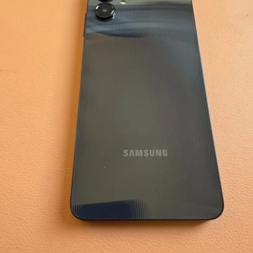 Samsung A06 