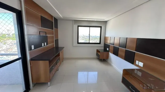 VIEIRALVES. COND. CASA BLANCA, 188m², 4 QTS S/ 3 SUÍTES, 3 VAGAS