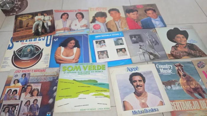 16 Discos SERTANEJO (valor lote)