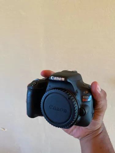 Câmera da canon SL2, só o corpo