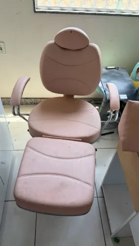 Vendo CADEIRA para Estética 