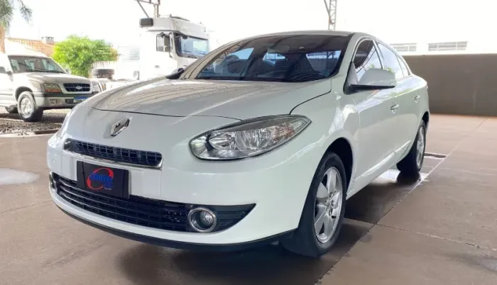 Renault Fluence Sed. Dynamique 2.0 16V Flex Aut. 2012