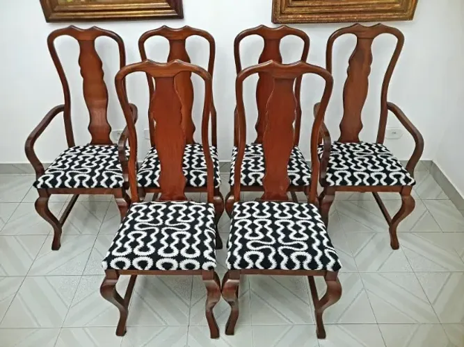 Conjunto de 4 Cadeiras e 2 Poltronas de Mesa De Jantar