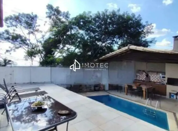 Casa residencial à venda no Belvedere, BH | 4 quartos (2 suítes), varanda gourmet e piscin