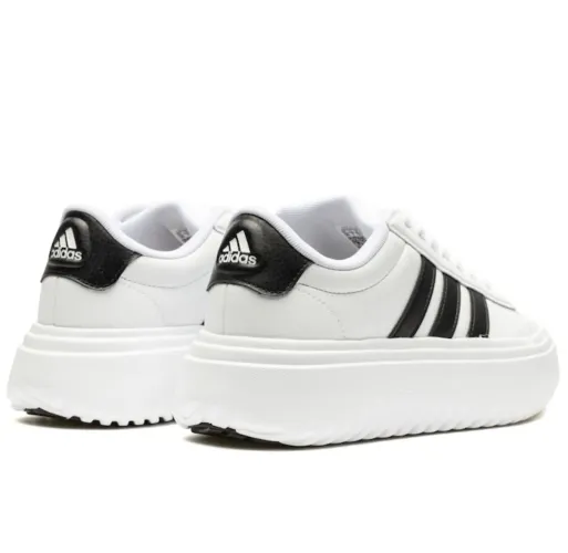 Sapato Adidas