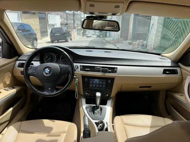 BMW 318I A 2.0 16V 136cv 5P 2012