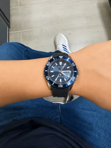 Citizen Eco-Drive Diver?s 200M - BN0196-01L novo e sem uso - Garantia Internacional