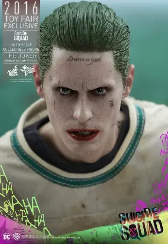 Hot Toys Joker Arkham Asylum