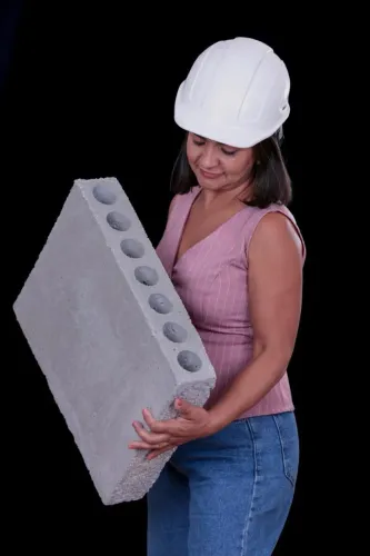 Bloco de concreto / Bloco leve (conforme as opções disponíveis)<br>