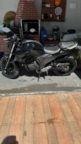 Moto Fazer 250