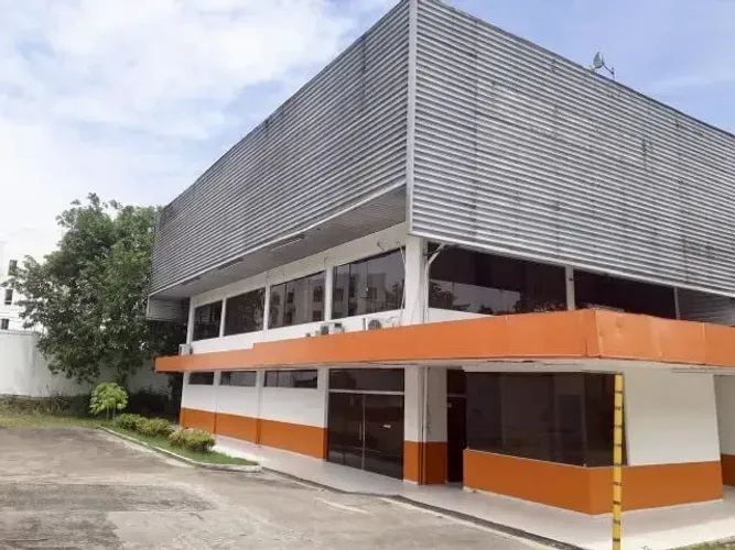 Galpão/Armazém 1700² e pátiom p/ carretas Nível 5 Industrial no Aleixo!