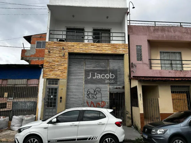 Alugo Galpão de 147 m² na Rua Três de Maio - bairro Fátima