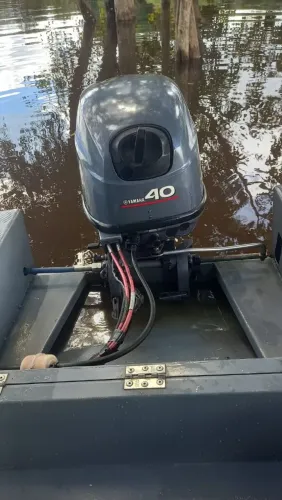 Venda de  motor de popa 40hp