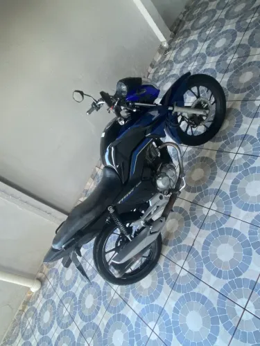 Vendo ou troco 160 fan remodelada moto filé quitada 