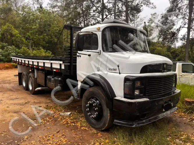 MB 1516 ANO 1986 CARROCERIA 7,70M