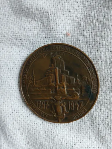 Medalhão antigo para colecionador