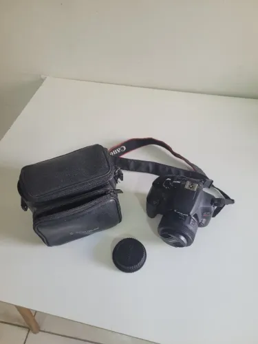 Camera canon T6 com lente 50mm 1.8