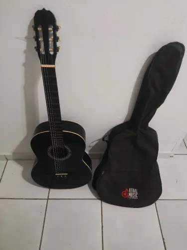 Vendo Violão da marca shelter