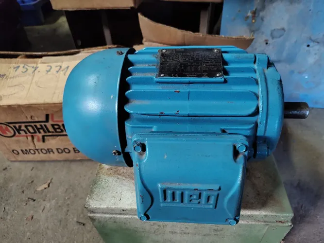 MOTOR ELÉTRICO WEG 1,5 CV 1700. RPM 220/380 TRIFÁSICO SEMI NOVO