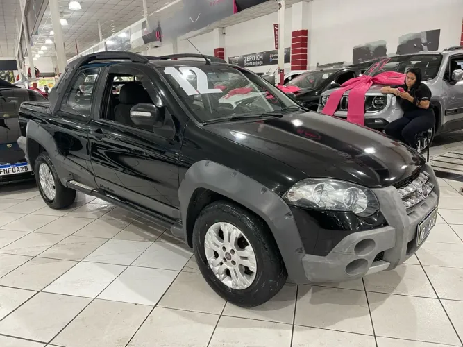 Fiat Strada Adventure1.8/ 1.8 Locker Flex CD Usados e Novos