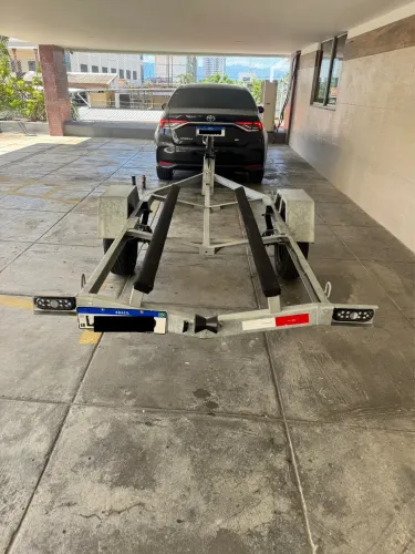 CARRETA RODOVIÁRIA PARA JET SKI