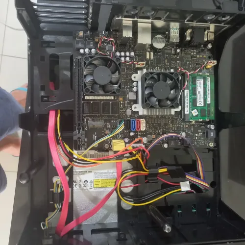 Placa Asus K31CLG + GABINETE + 8 GB MEMÓRIA