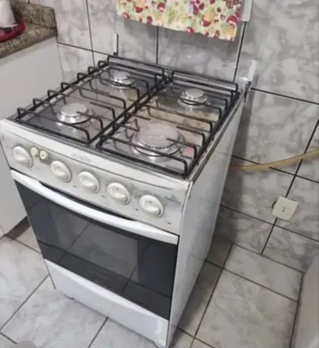 Fogão no precinho