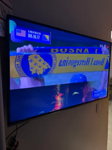 TV Philco 50? Smart 4K Wi-Fi - Com Defeito (Metade da Tela)
